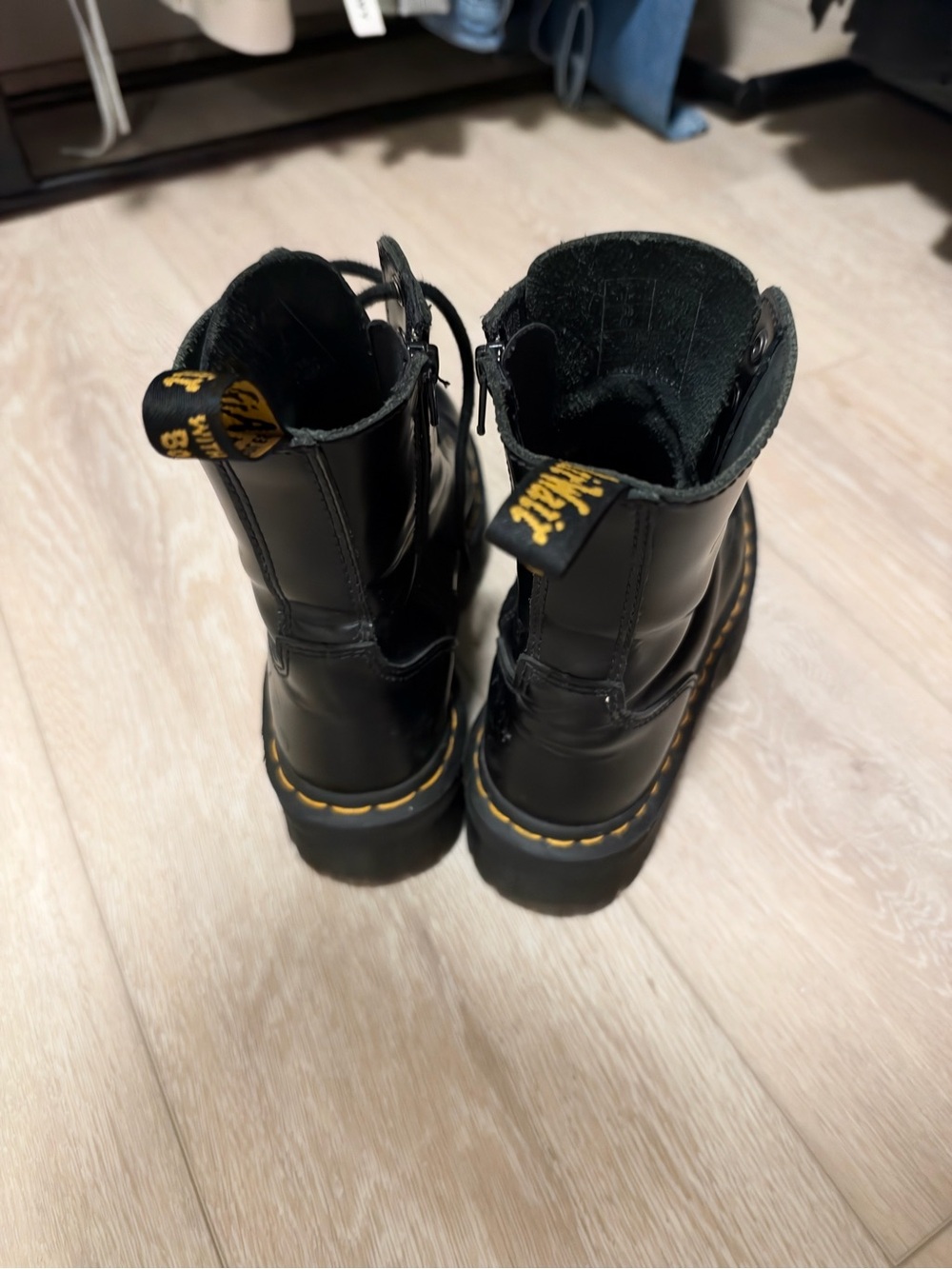 DOC MARTENS - Picture 5 of 6